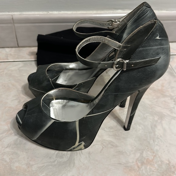 Aldo Collection- Platform Heels - Picture 3 of 10